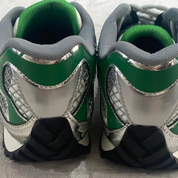 Bottega Veneta Green & Silver Sneakers - Picture 4 of 8